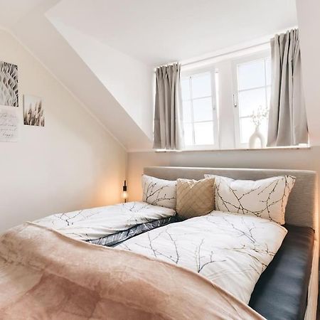 Tip! Toplage In Dresden! Moderne 100 Qm Ferienwohnung Fuer Familien Und Kleine Gruppen Bagian luar foto