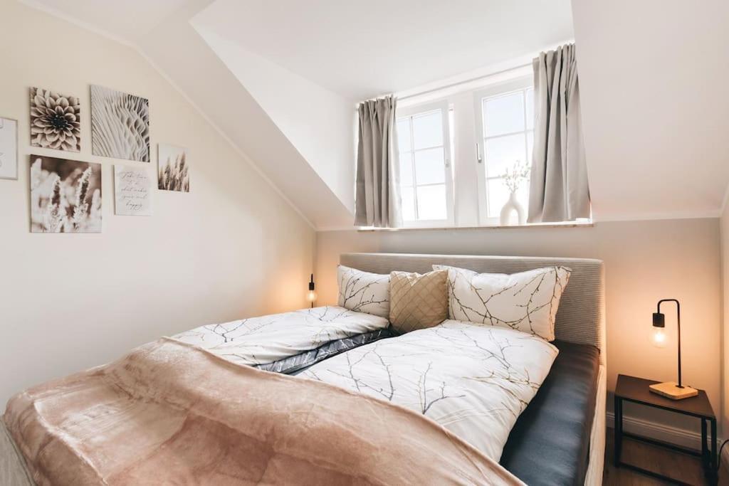 Tip! Toplage In Dresden! Moderne 100 Qm Ferienwohnung Fuer Familien Und Kleine Gruppen Bagian luar foto