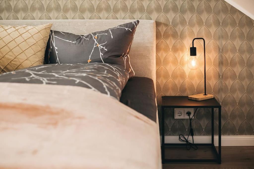 Tip! Toplage In Dresden! Moderne 100 Qm Ferienwohnung Fuer Familien Und Kleine Gruppen Bagian luar foto