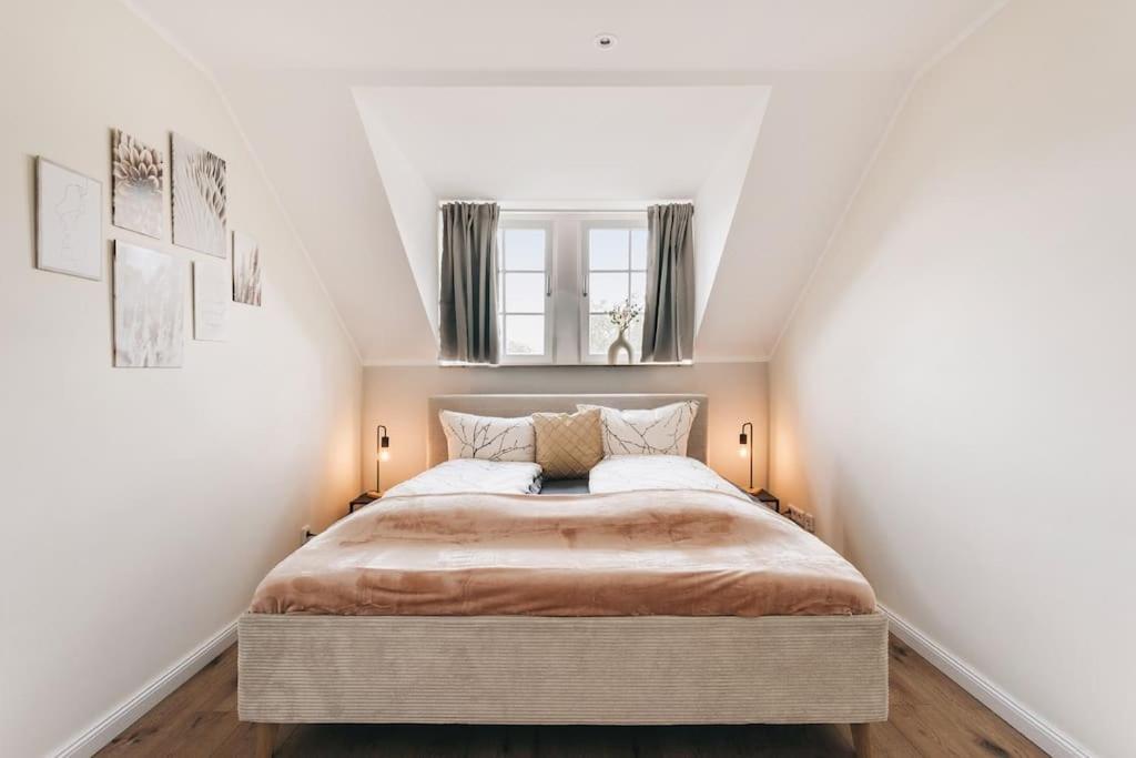 Tip! Toplage In Dresden! Moderne 100 Qm Ferienwohnung Fuer Familien Und Kleine Gruppen Bagian luar foto