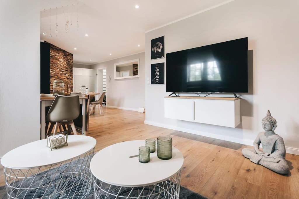 Tip! Toplage In Dresden! Moderne 100 Qm Ferienwohnung Fuer Familien Und Kleine Gruppen Bagian luar foto